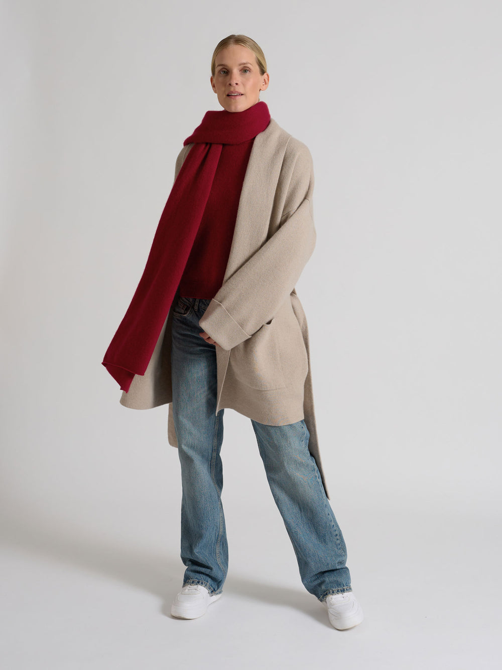 Cashmere coat "Liv" in 100% pure cashmere. Scandinavian design by Kashmina. Color: Ginger.
