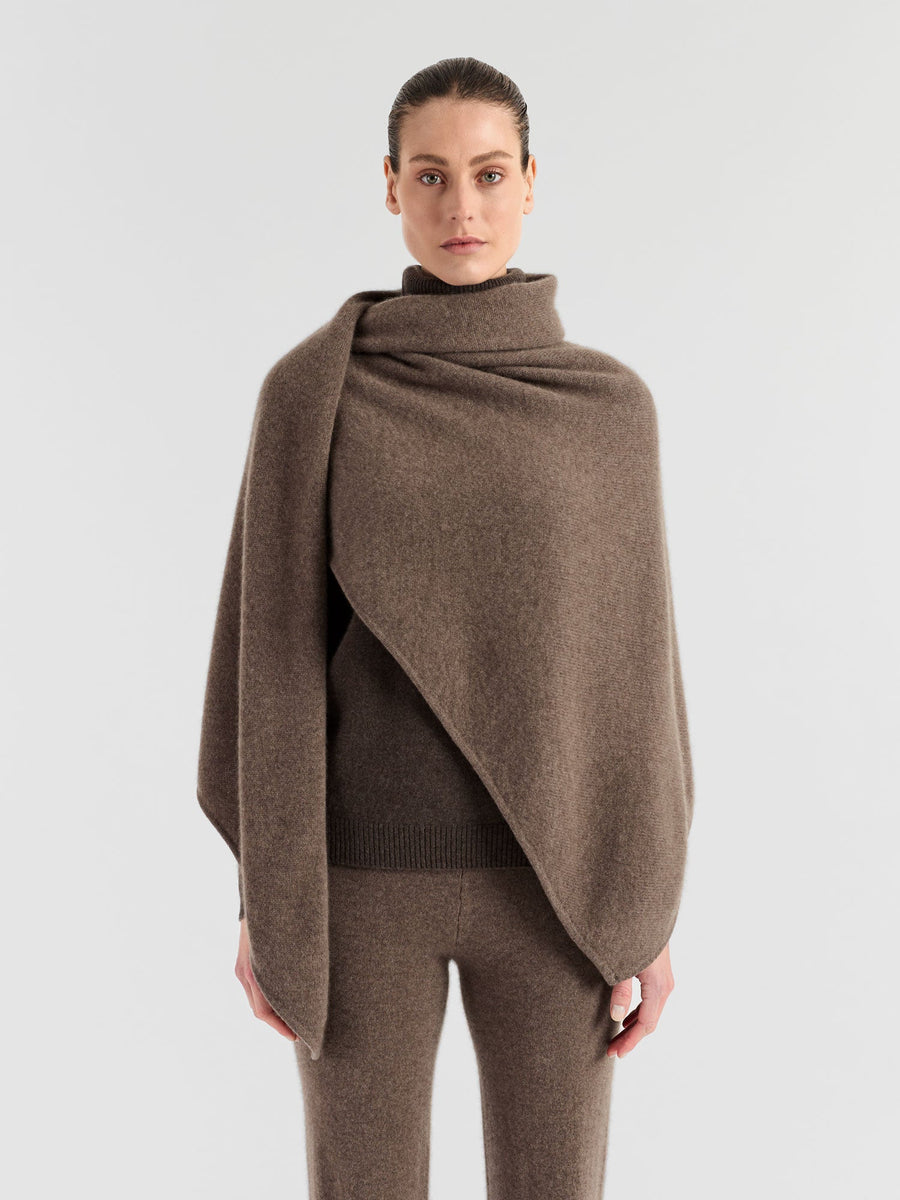 REYKJAVIK SCARF 180 CM IN TORTILLA BROWN CASHMERE 392871 main image 1