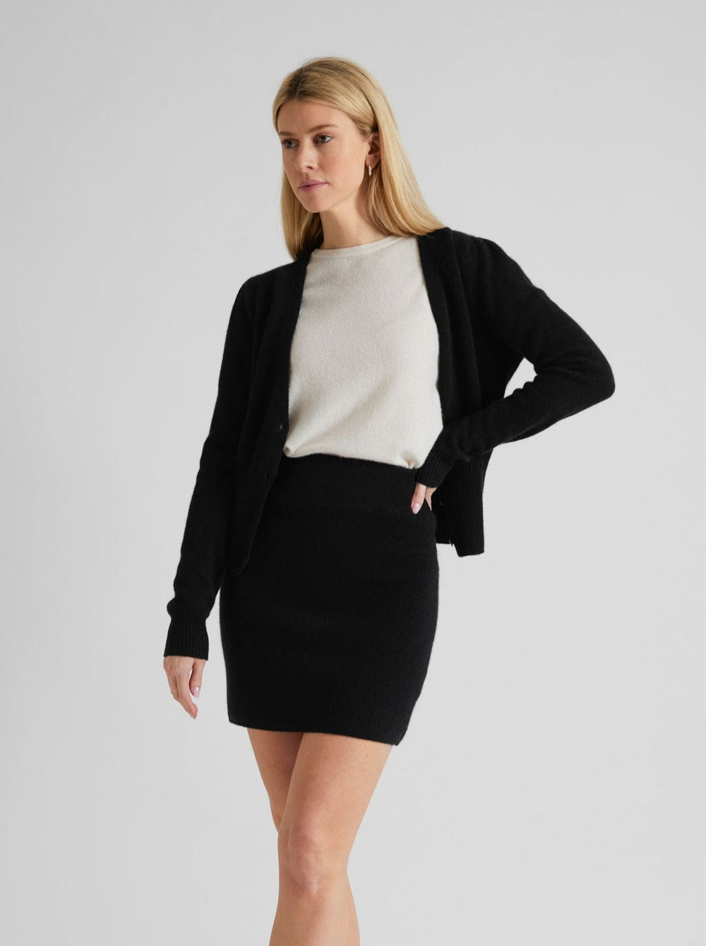 Cashmere skirt "Olava" - black - 100% pure Cashmere - Scandinavian design - Kashmina of Norway