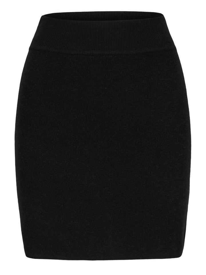 Cashmere skirt "Olava" in 100% pure cashmere. Scandinavian design by Kashmina. Color: Black.