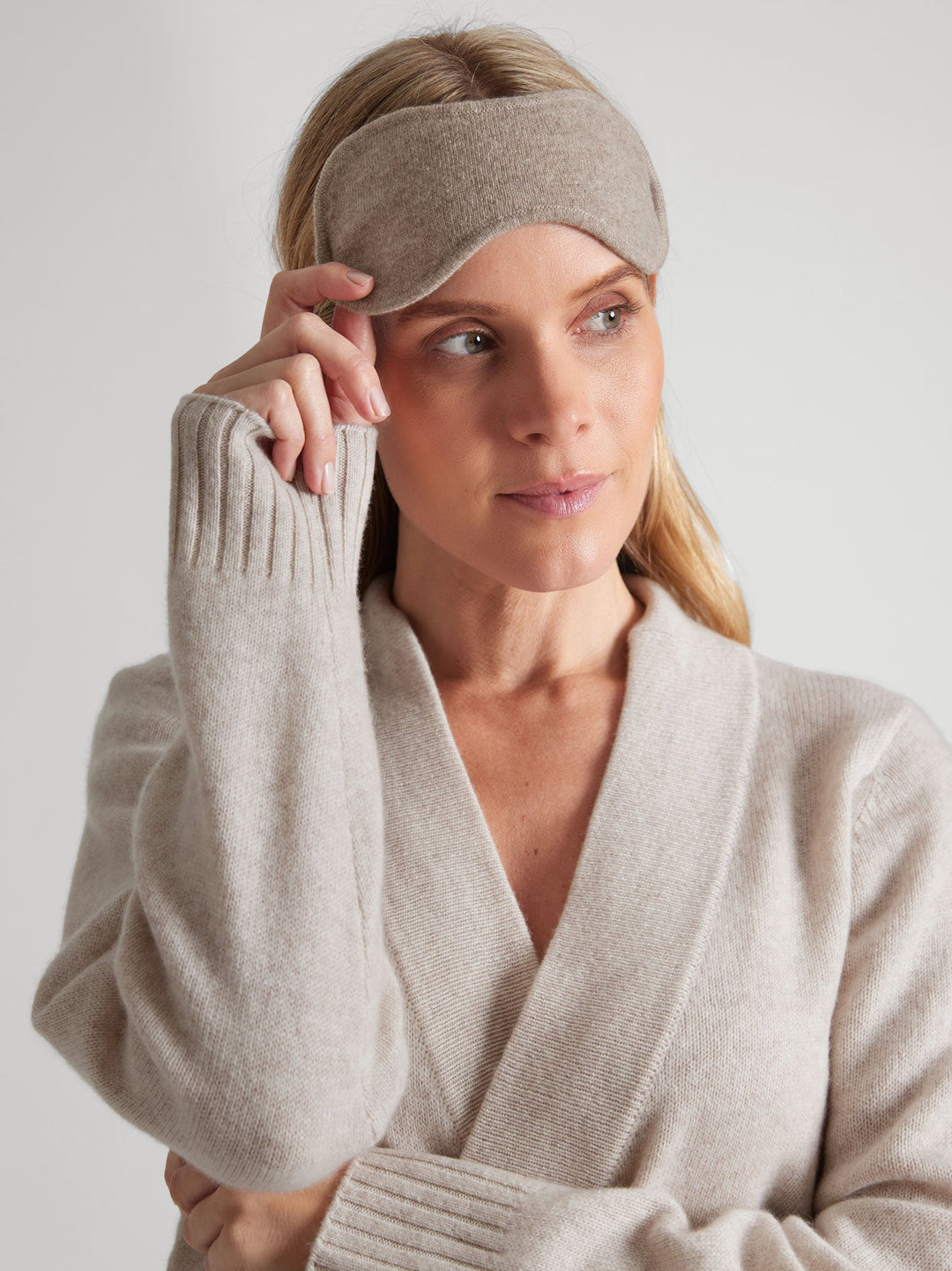 Sovemaske "Sweet dreams" - toast - 100% pure Cashmere - Scandinavian design - Kashmina of Norway