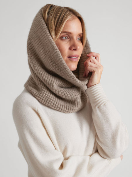 cashmere-snood-erika-toast-