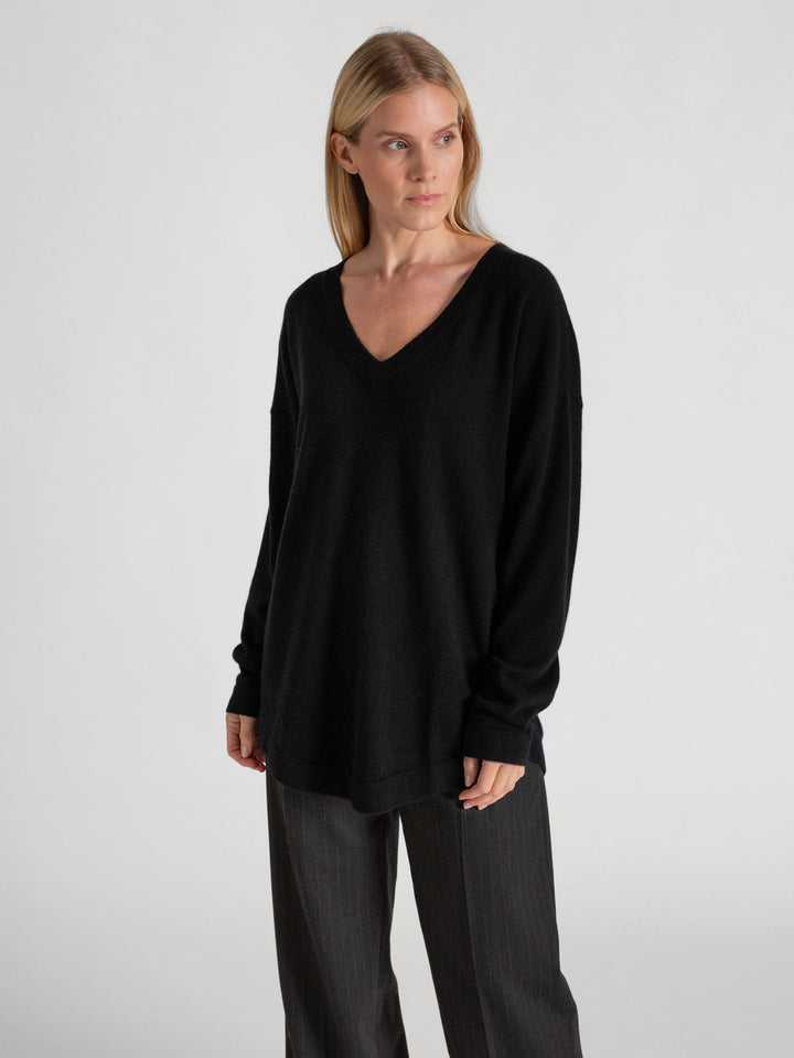 Cashmere sweater "Alva" - black