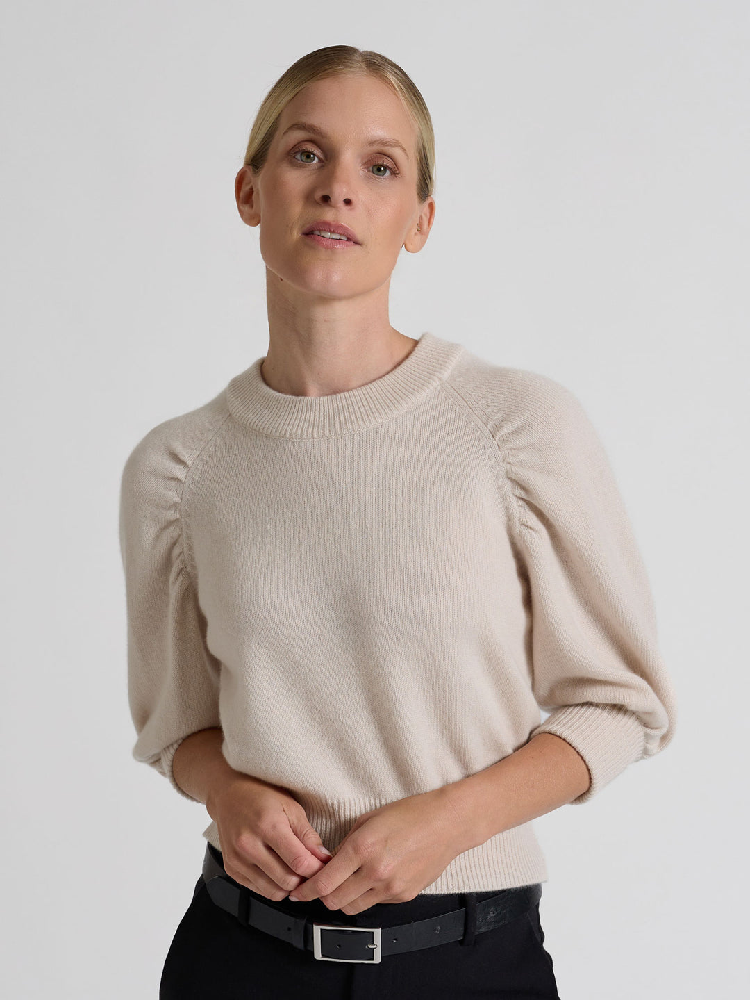 cashmere sweater aurora, 100% cashmere from Kashmina. Norwegian design, color pearl