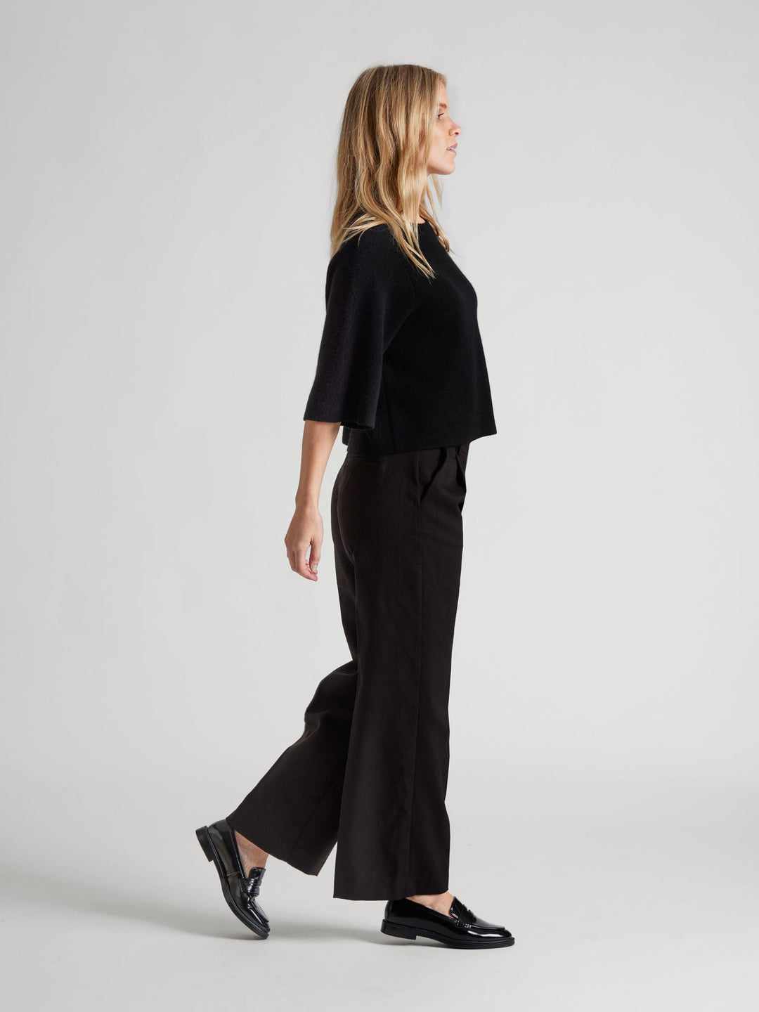 Cashmere sweater "Dina sweater" - black - 100% pure Cashmere - Scandinavian design - Kashmina of Norway