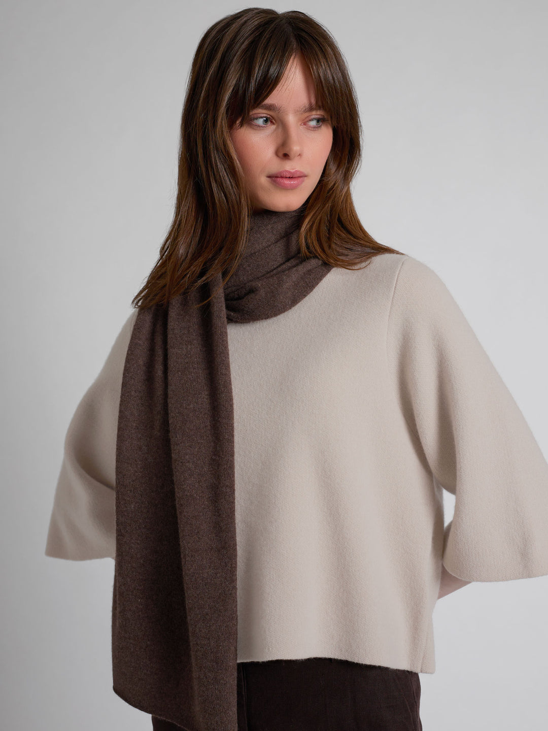 Cashmere scarf "Signature" - dark brown
