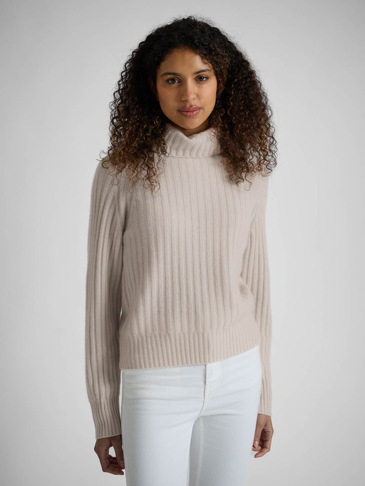 Cashmere sweater "Eline" - Cream - 100% pure Cashmere - Scandinavian design - Kashmina