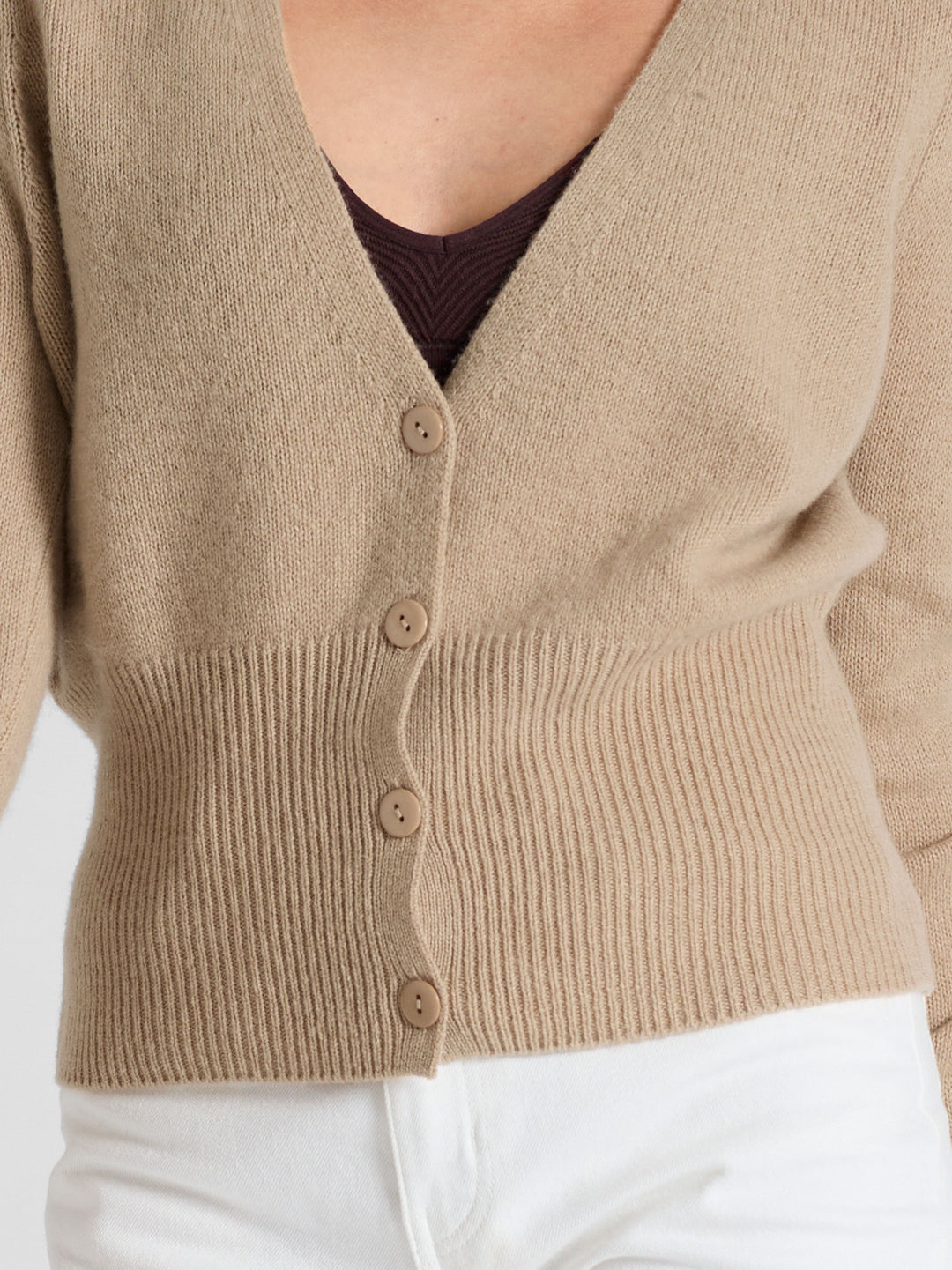 Cashmere cardigan puff sleeves, long sleeves, 100% pure cashmere, Scandinavian design, color: Sand.