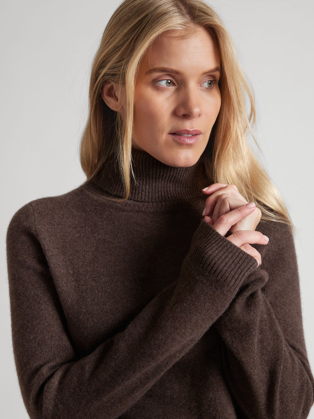 Turtleneck cashmere sweater, Dark Brown color. 100% pure cashmere. Scandinavian design by KASHMINA of Norway.