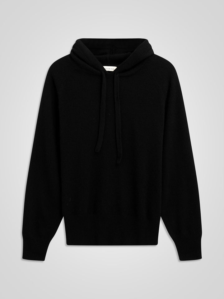 Cashmere hoodie made of 100% pure cashmere. Color: Black. Scandinavian design by Kashmina.