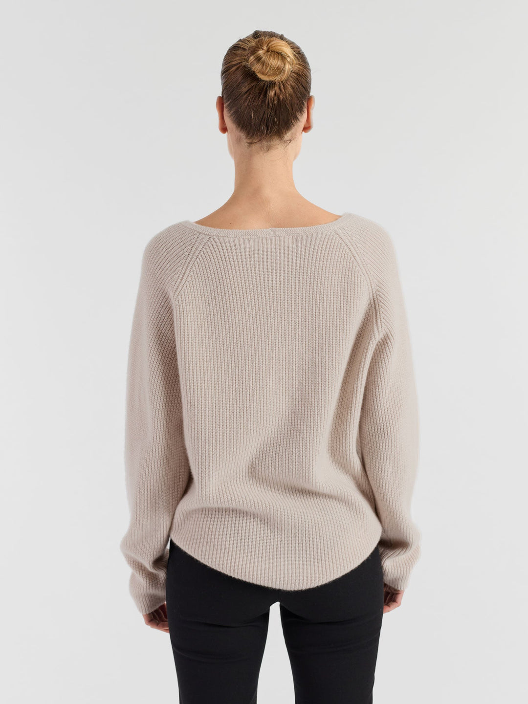 Cashmere sweater "Maya" - cream - 100% pure Cashmere - Scandinavian design - Kashmina of Norway