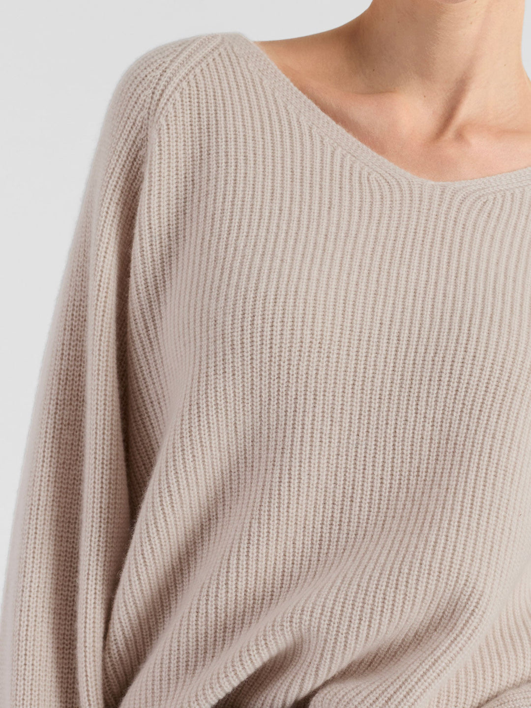 Cashmere sweater "Maya" - cream - 100% pure Cashmere - Scandinavian design - Kashmina of Norway