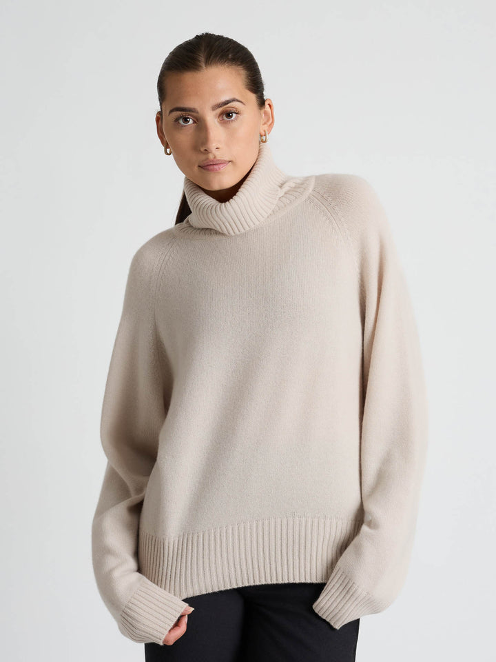 Cashmere sweater "Milano" - cream - 100% pure Cashmere - Scandinavian design - Kashmina of Norway