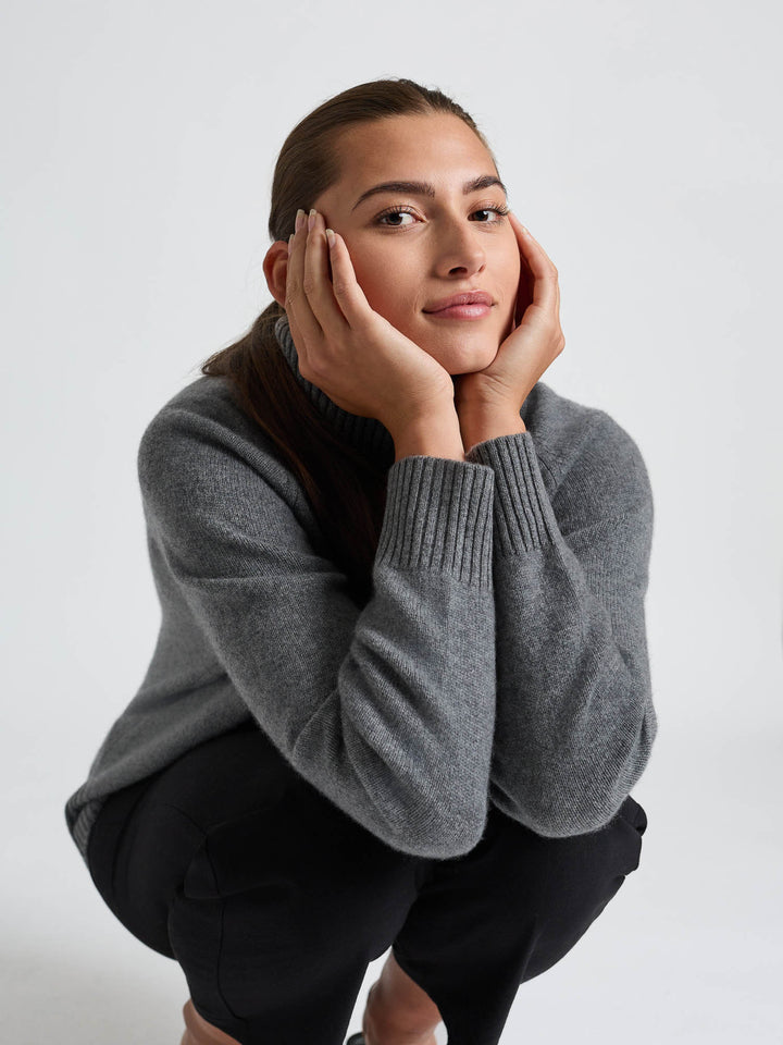 Cashmere sweater "Milano" - dark grey