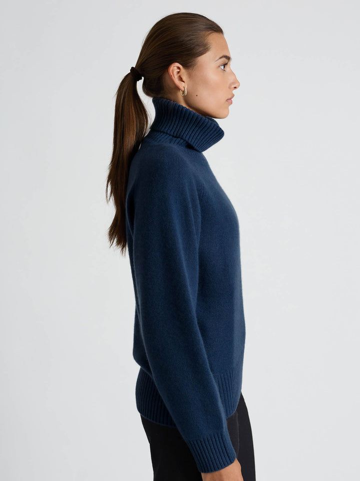 Cashmere sweater "Milano" - mountain blue
