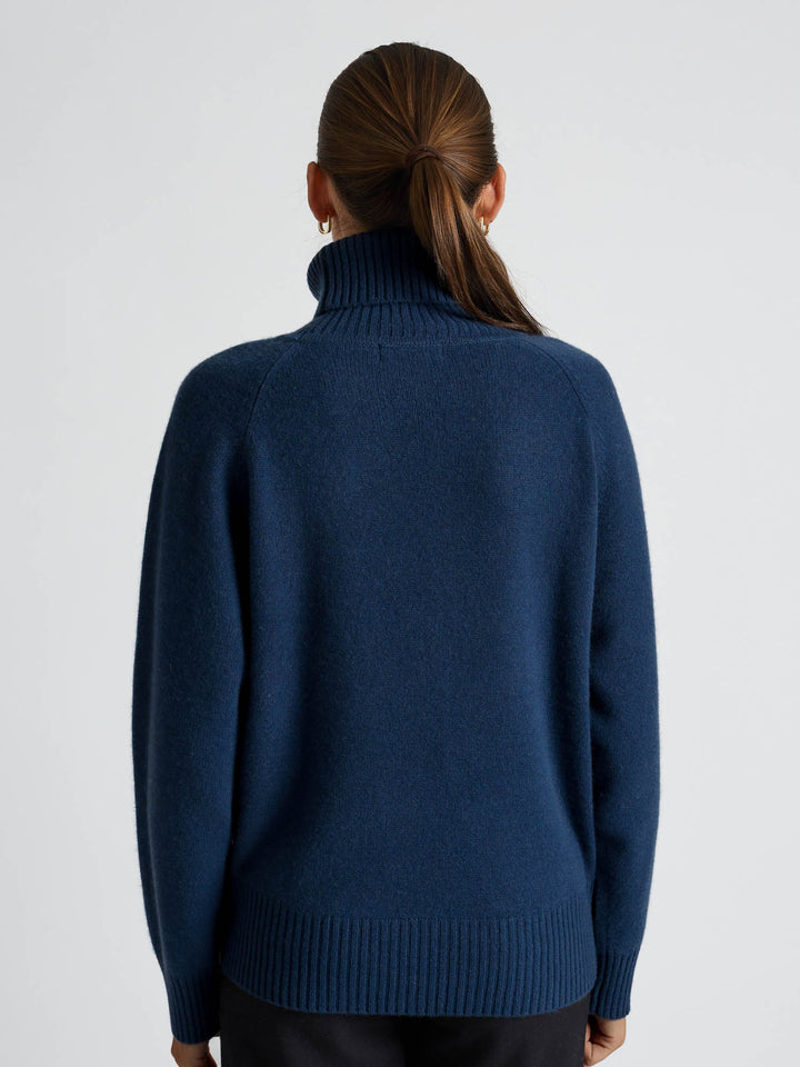 Cashmere sweater "Milano" - mountain blue