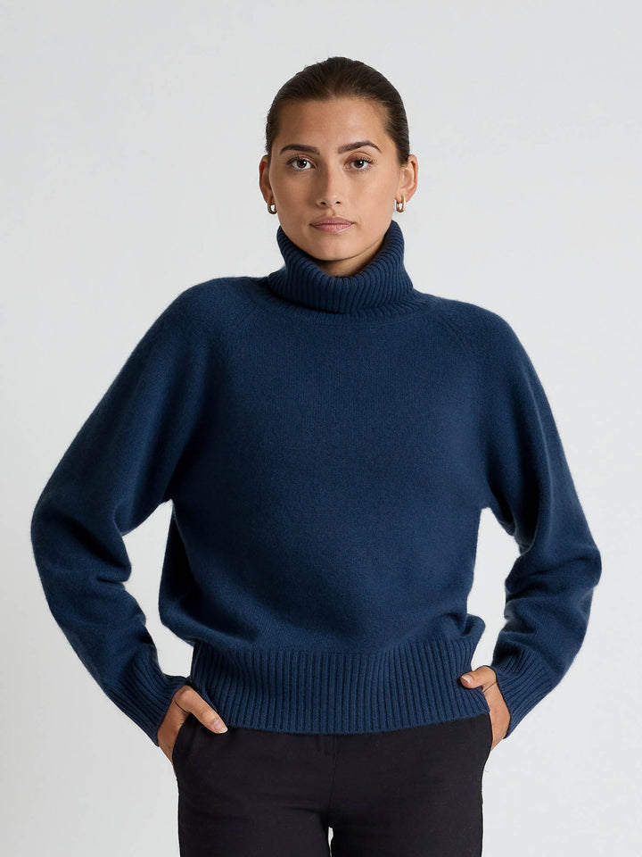 Cashmere sweater "Milano" - mountain blue