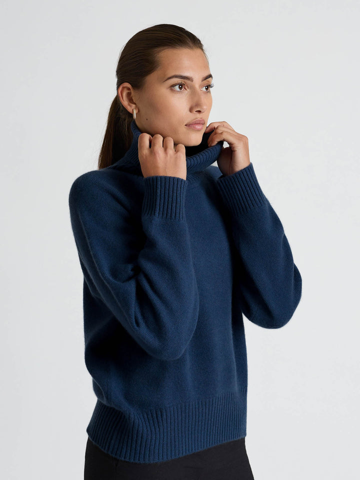Cashmere sweater "Milano" - mountain blue