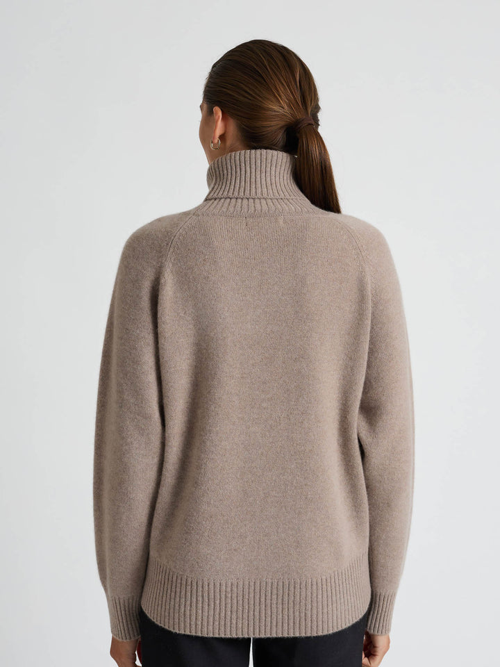 Cashmere sweater "Milano" - toast - 100% pure Cashmere - Scandinavian design - Kashmina of Norway