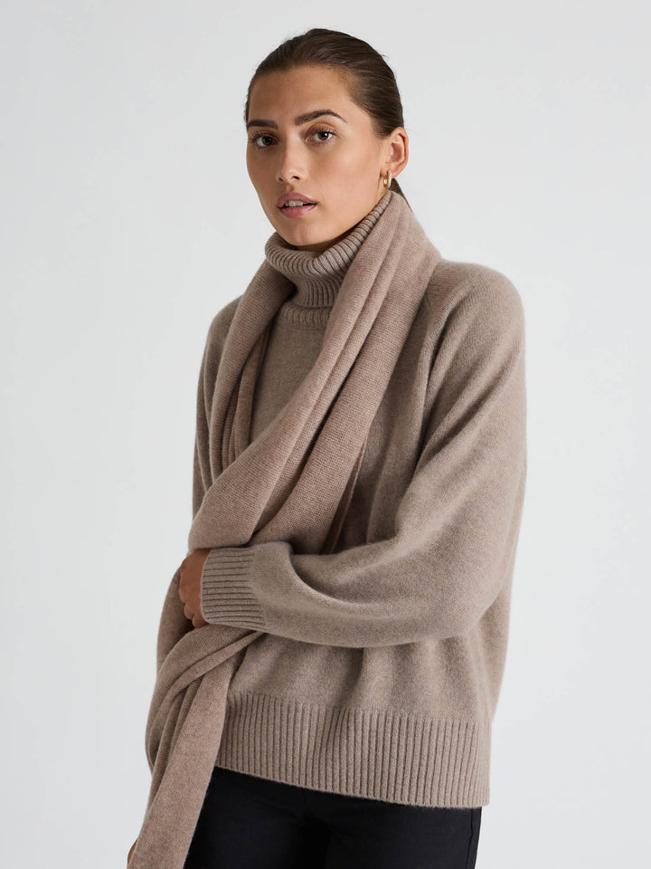 Cashmere sweater "Milano" - toast - 100% pure Cashmere - Scandinavian design - Kashmina of Norway