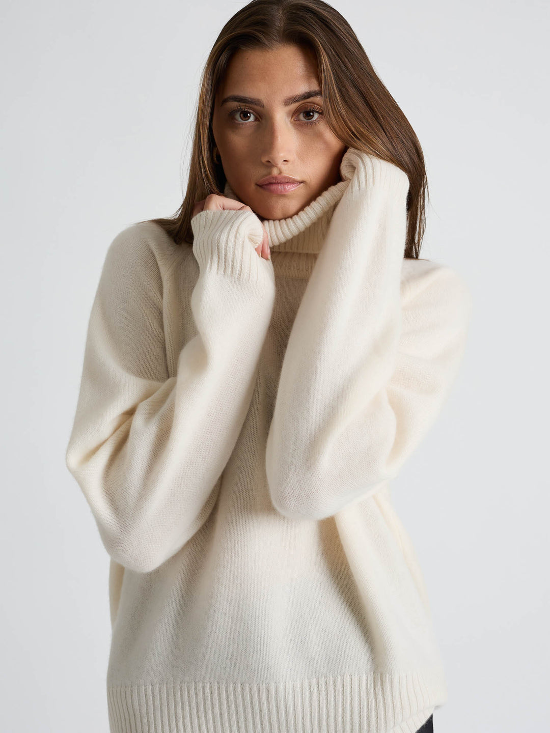 Cashmere sweater "Milano" - white - 100% pure Cashmere - Scandinavian design - Kashmina of Norway