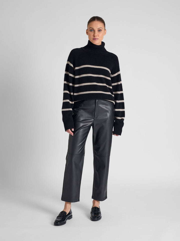 Turtleneck cashmere sweater with stripes. 100% pure cashmere. Scandinavian design by Kashmina. Color: Black, ginger.