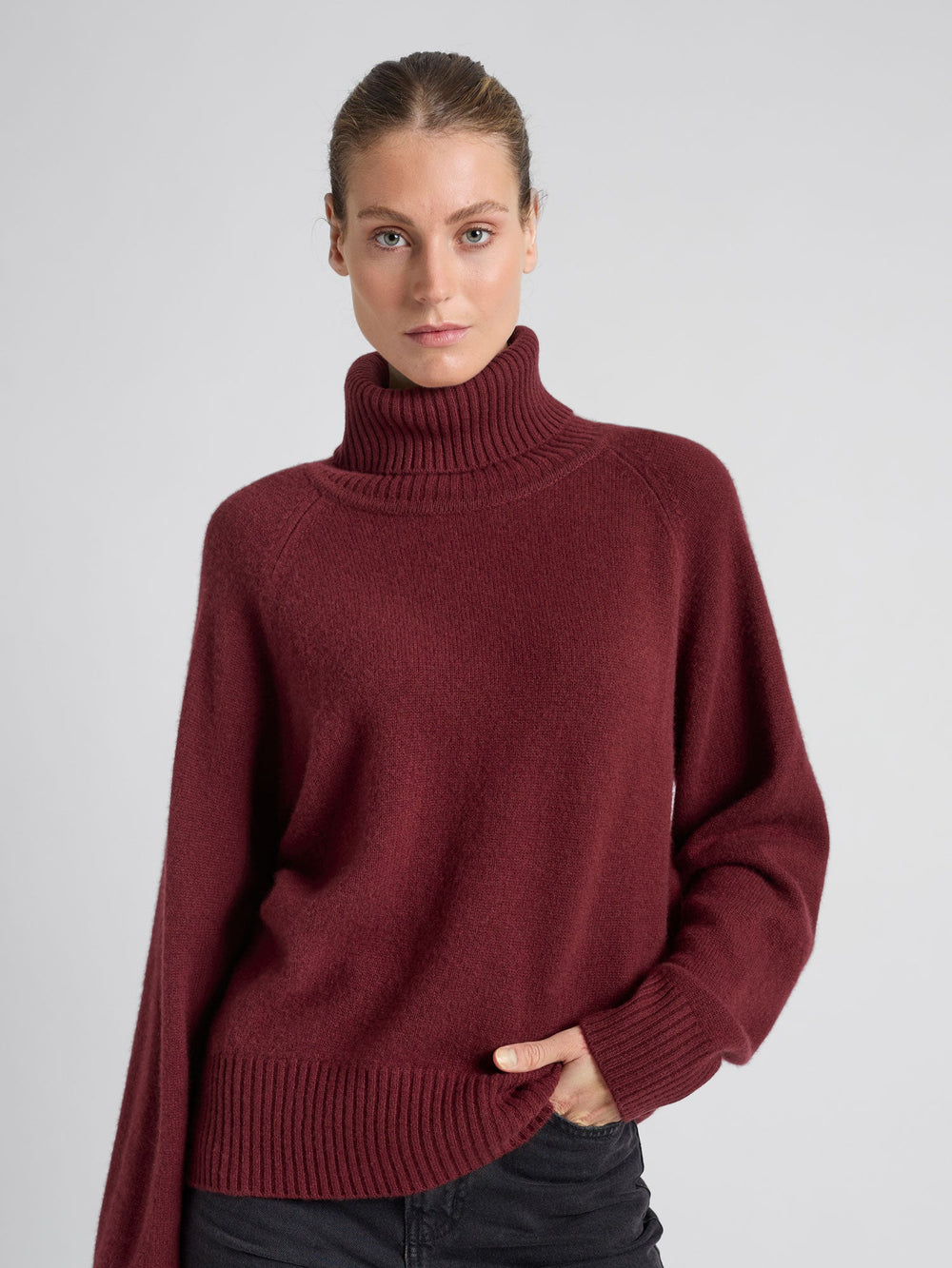 cashmere sweater "Milano" - Bordeaux - 100% pure Cashmere - Scandinavian design - Kashmina of Norway