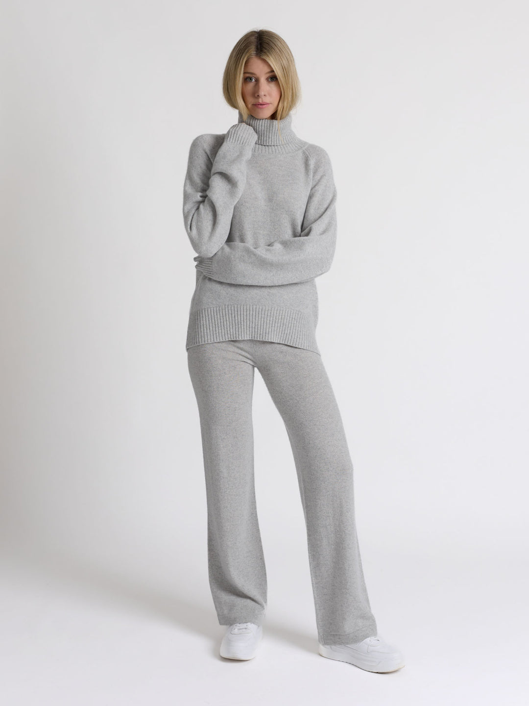 kashmina turtle neck cashmere sweater milano light grey wool Scandinavian design sustainable fashion