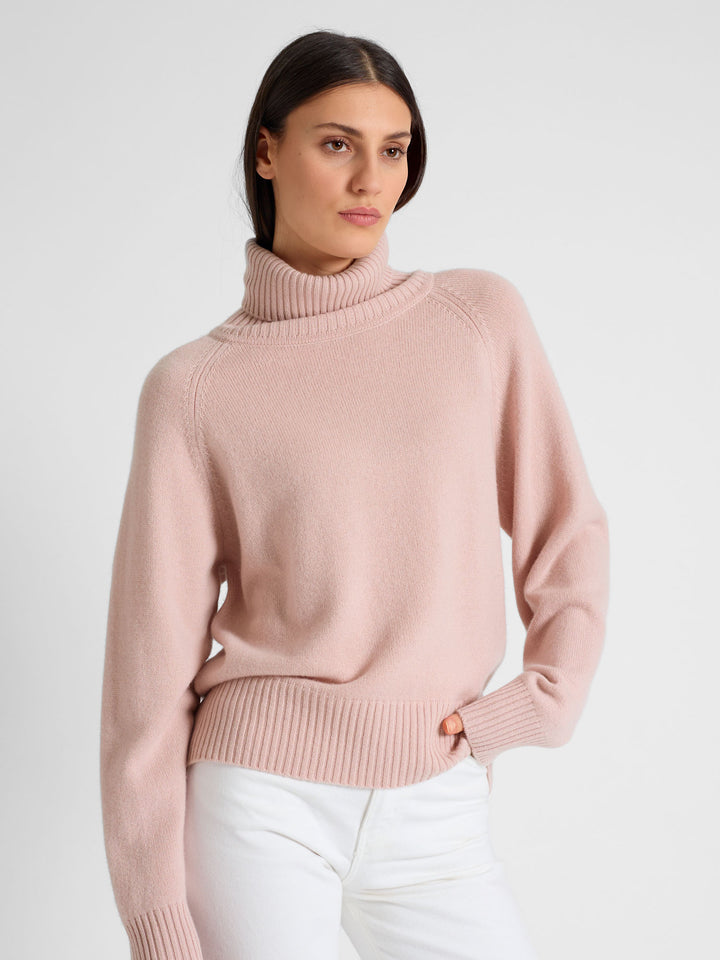 kashmina turtle neck cashmere sweater milano , color rose glow, cashmere wool Scandinavian design sustainable fashion.