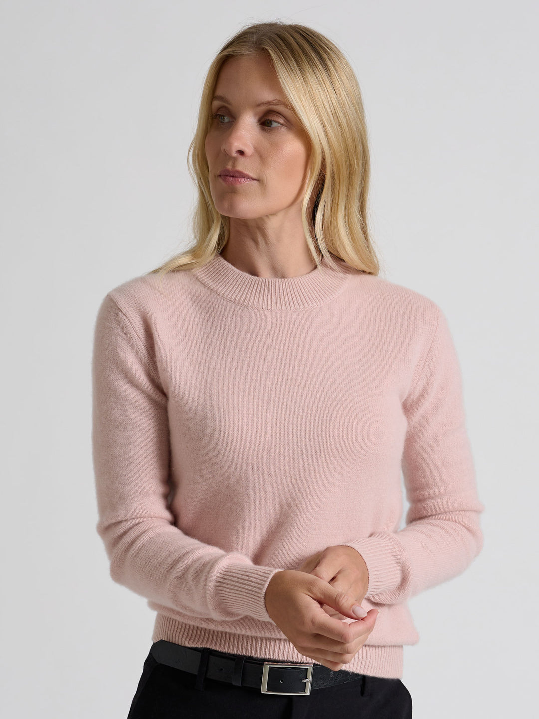 Cashmere round neck sweater Sofia Long beige 100% pure cashmere. Scandinavian design. Color: rose glow