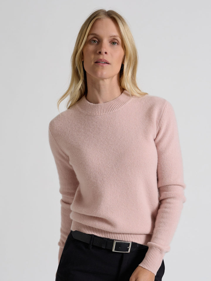 Cashmere round neck sweater Sofia Long beige 100% pure cashmere. Scandinavian design. Color: rose glow