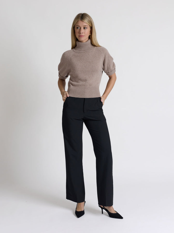 Short sleeved turtle neck cashmere sweater. Color Toast. Scandinavian design by Kashmina