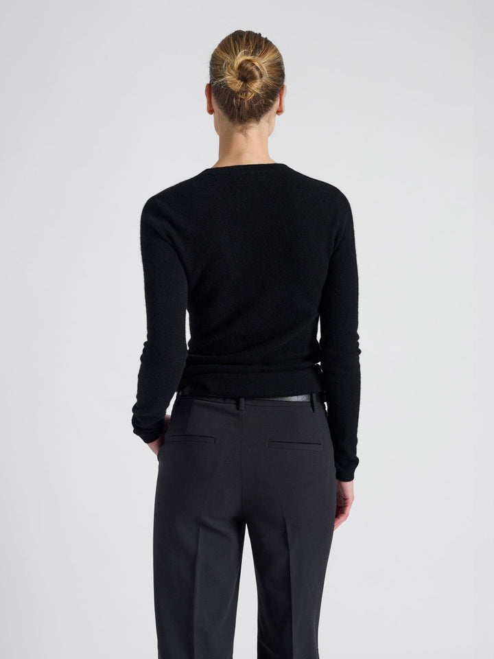 Cashmere sweater "Unni" - Black - 100% pure Cashmere - Scandinavian design - Kashmina of Norway