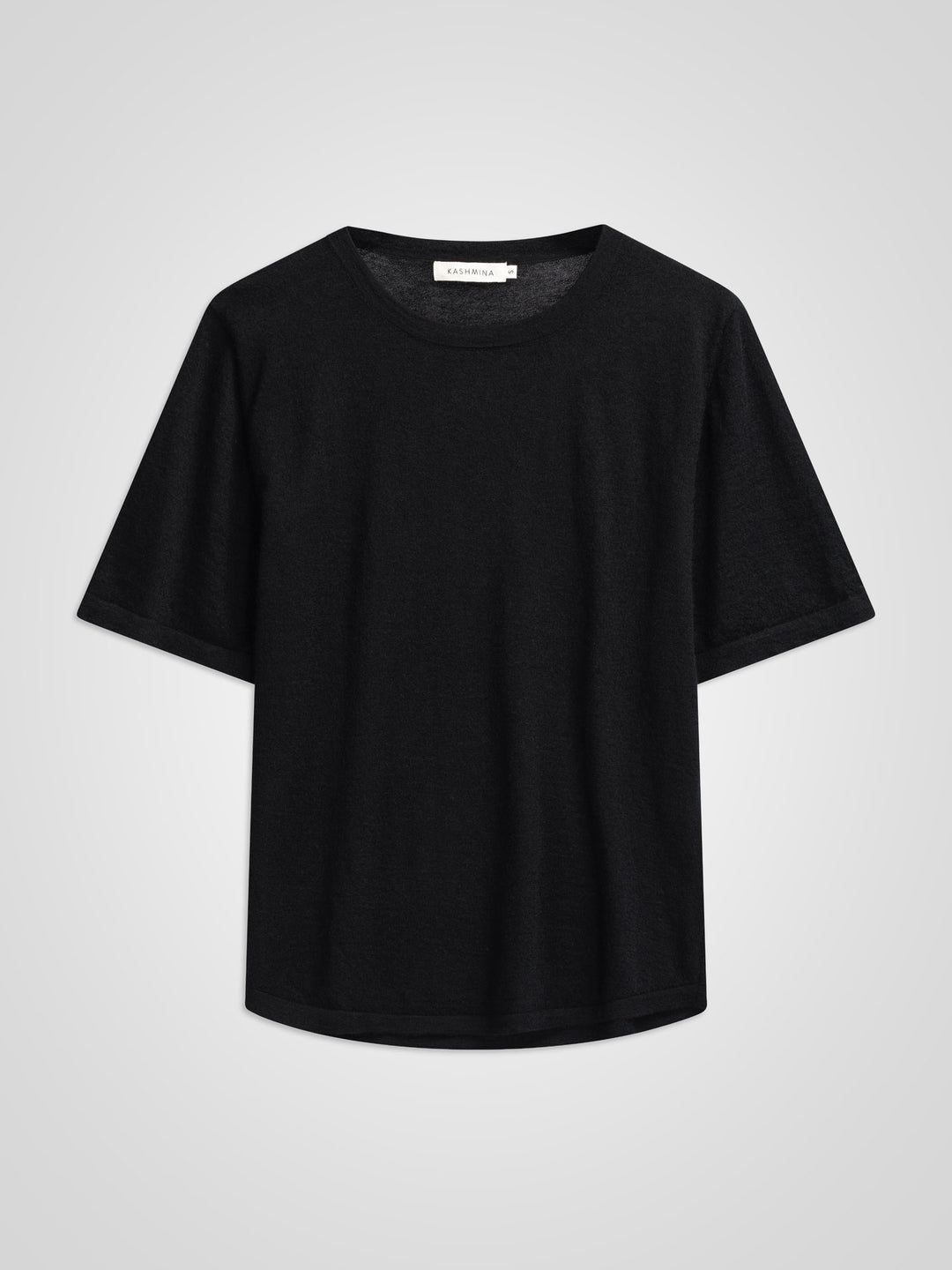 Cashmere t-shirt "Airy" in 100% pure cashmere. Color: Black. Scandinavian design by Kashmina.
