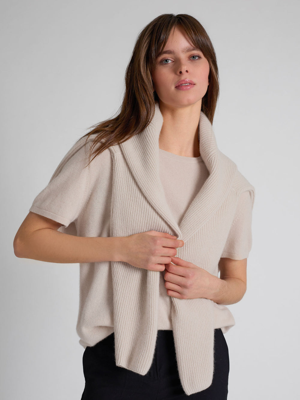 Cashmere t-shirt t-shirt "Fresh", sustainable fashion, luxury, quality. Norwegian design by Kashmina. Color: Cream.