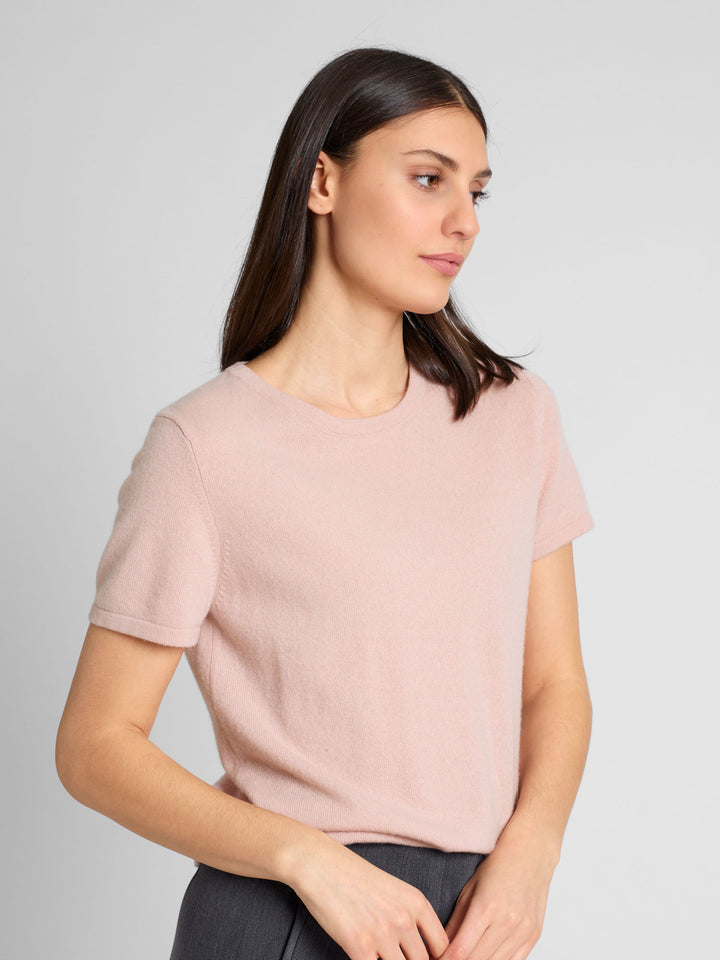 cashmere t-shirt tee shirt sustainable fashion luxury quality norwegian design. Color: Rose Glow.