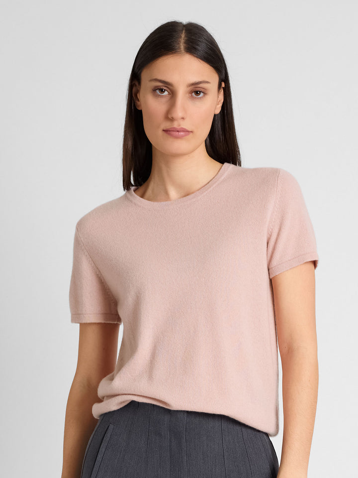 cashmere t-shirt tee shirt sustainable fashion luxury quality norwegian design. Color: Rose Glow.