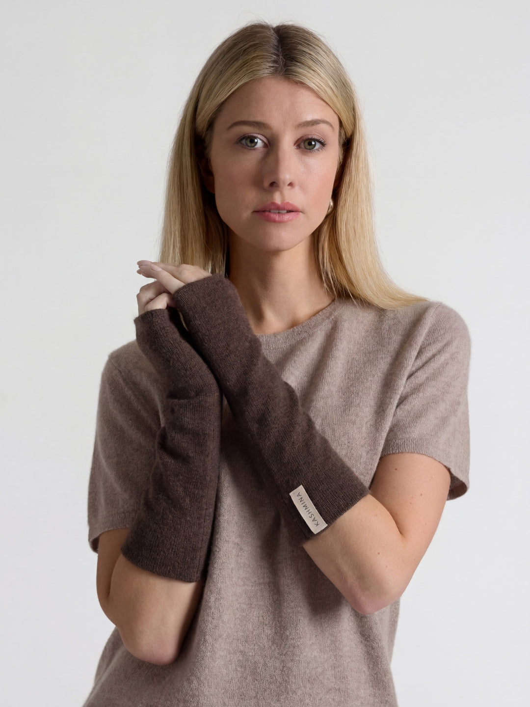 Cashmere wrist warmers "Gulli" - Dark brown - 100% pure Cashmere - Scandinavian design - Kashmina