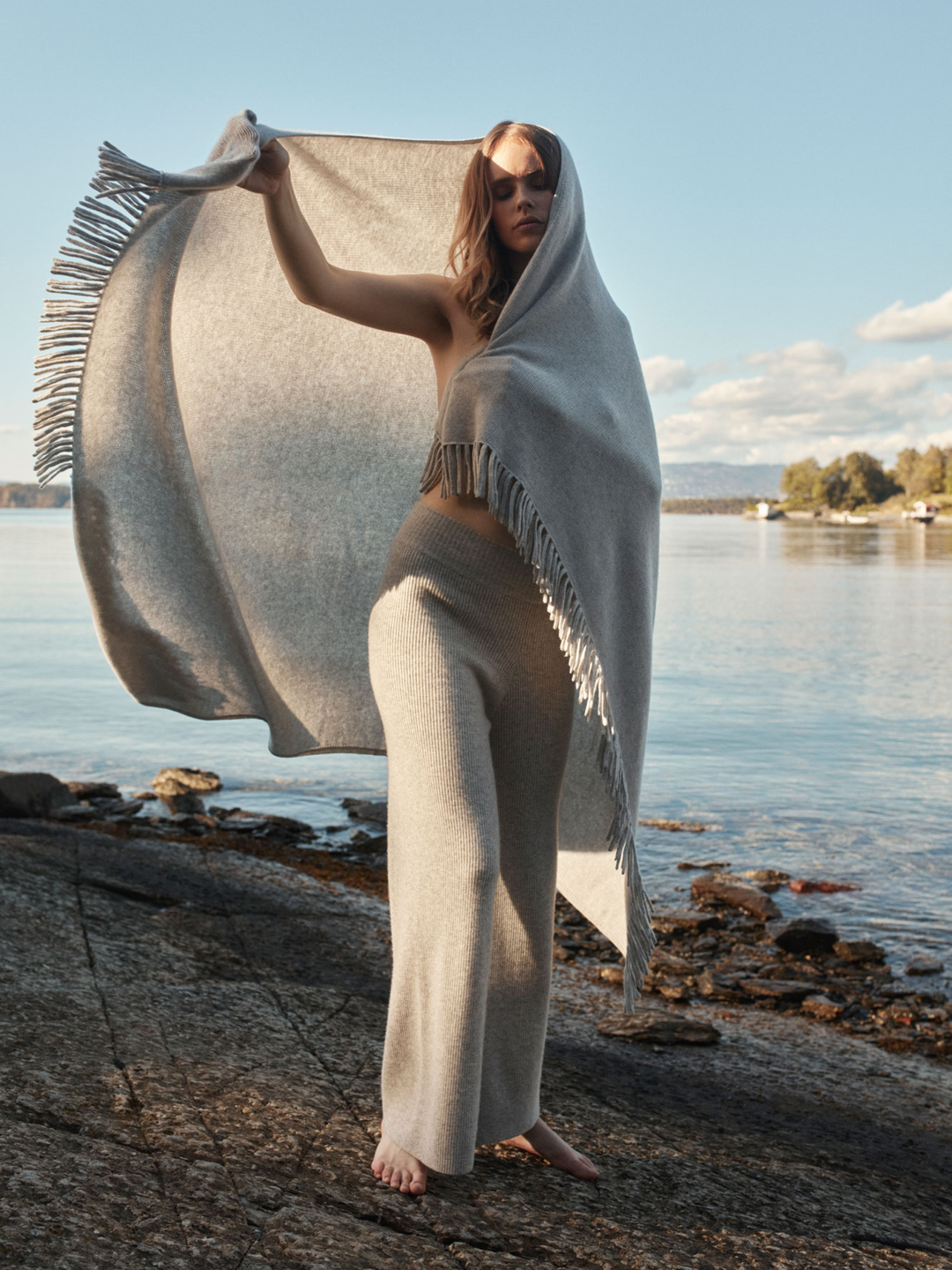 Cashmere blanket "Lux" - dark grey - 100% pure Cashmere - Scandinavian design - Kashmina of Norway