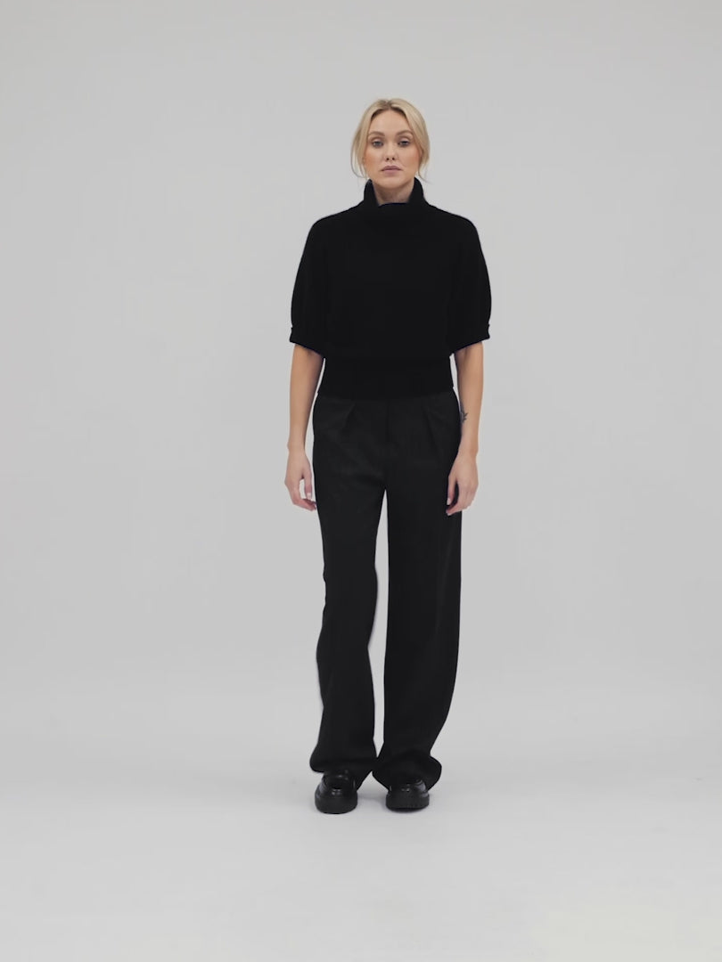 Short sleeved turtle neck cashmere sweater. Color Black. Scandinavian design by Kashmina