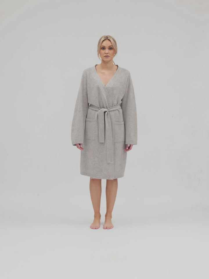 cashmere robe lux knitted in 100% cashmere, from Kashmina, Norwegian design