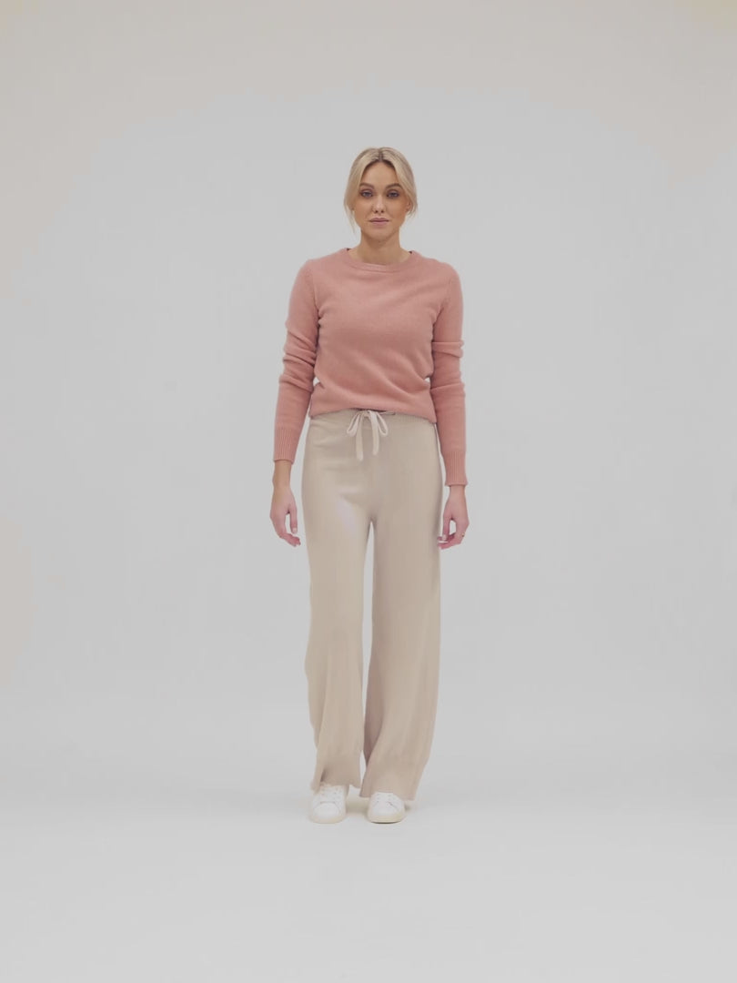 Cashmere pants "Lux Pants" in 100% pure cashmere. Color: Pearl. Scandinavian design by Kashmina.