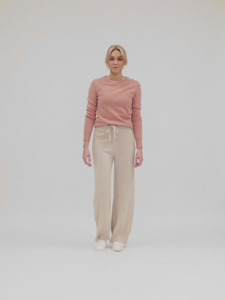 Cashmere pants "Lux Pants" in 100% pure cashmere. Color: Pearl. Scandinavian design by Kashmina.