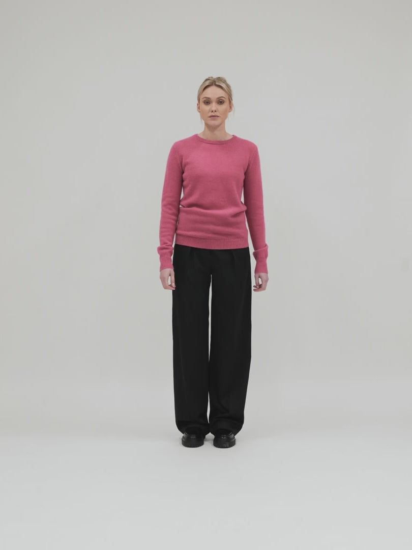 cashmere sweater "Saga", 100% pure cashmere, color Pink Berry, luxury, kashmina norwegian design, sustainable fashion