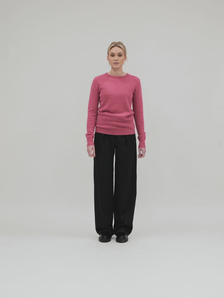 cashmere sweater "Saga", 100% pure cashmere, color Pink Berry, luxury, kashmina norwegian design, sustainable fashion