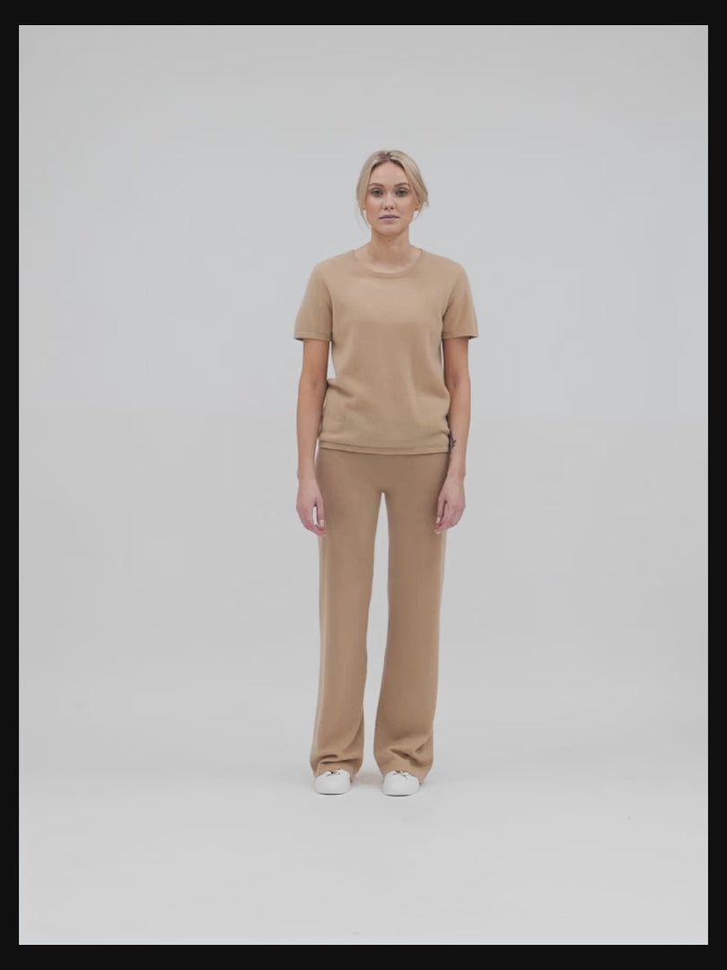 cashmere t-shirt tee shirt sand sustainable fashion luxury quality norwegian design