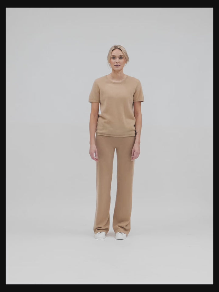 cashmere t-shirt tee shirt sand sustainable fashion luxury quality norwegian design