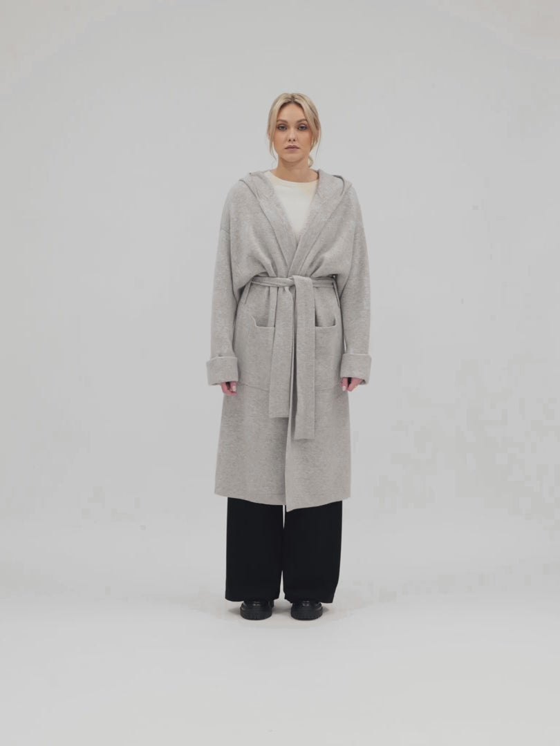 cashmere coat "Nora" with hood, from Kashmina. 100% cashmere, light grey