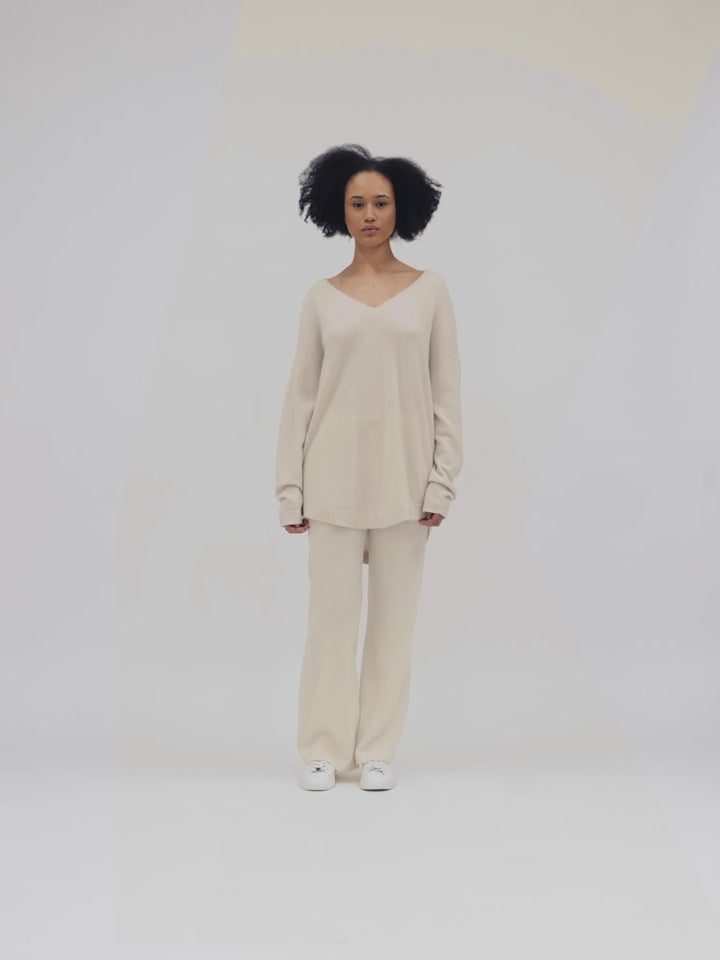 cashmere sweater v-neck from Kashmina 100% pure cashmere