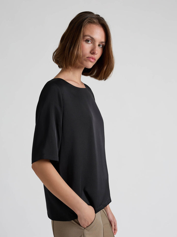 Silk blouse "Viola" - Black - 100% pure Cashmere - Scandinavian design - Kashmina